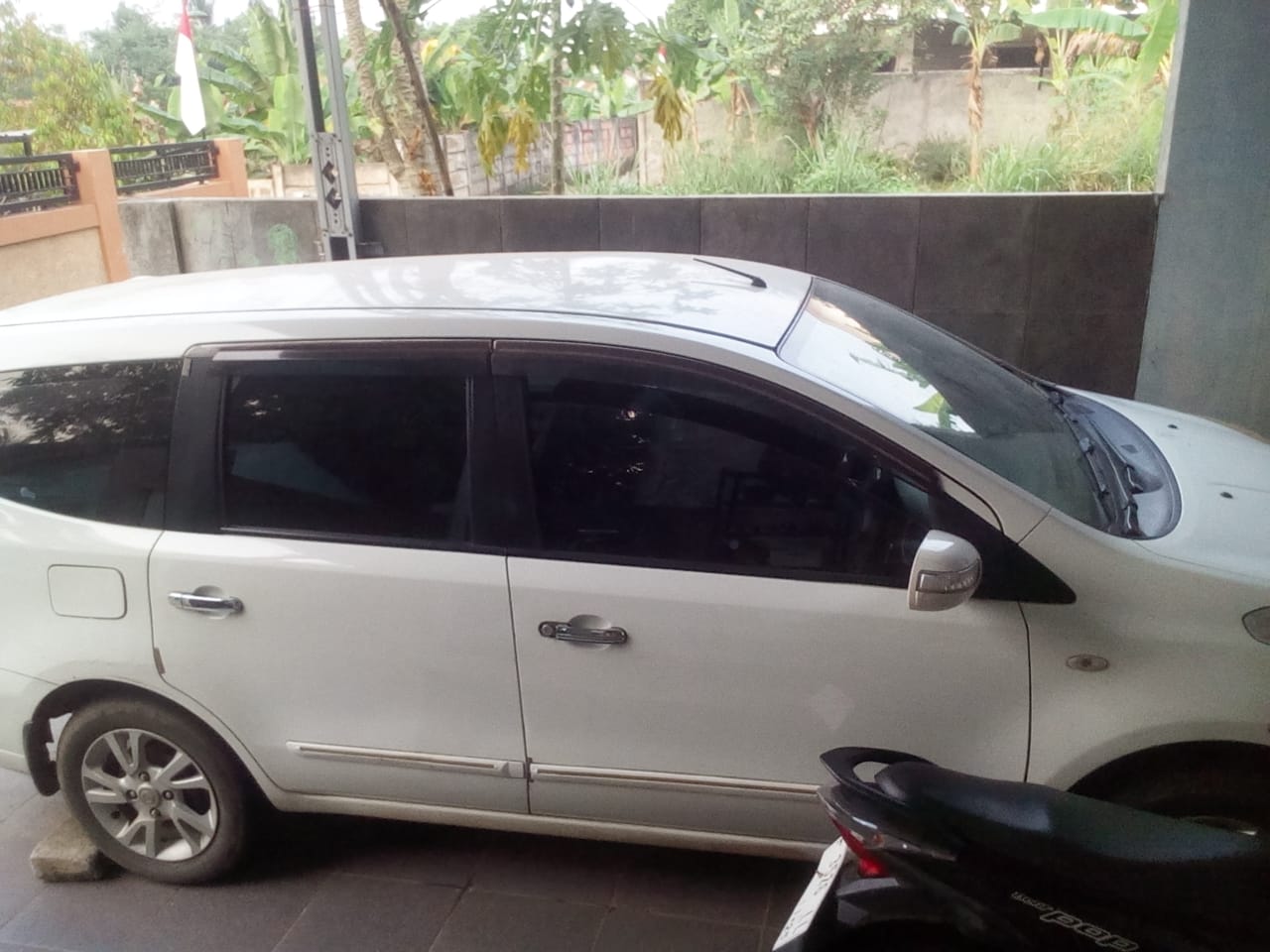 jual mobil keluarga murah